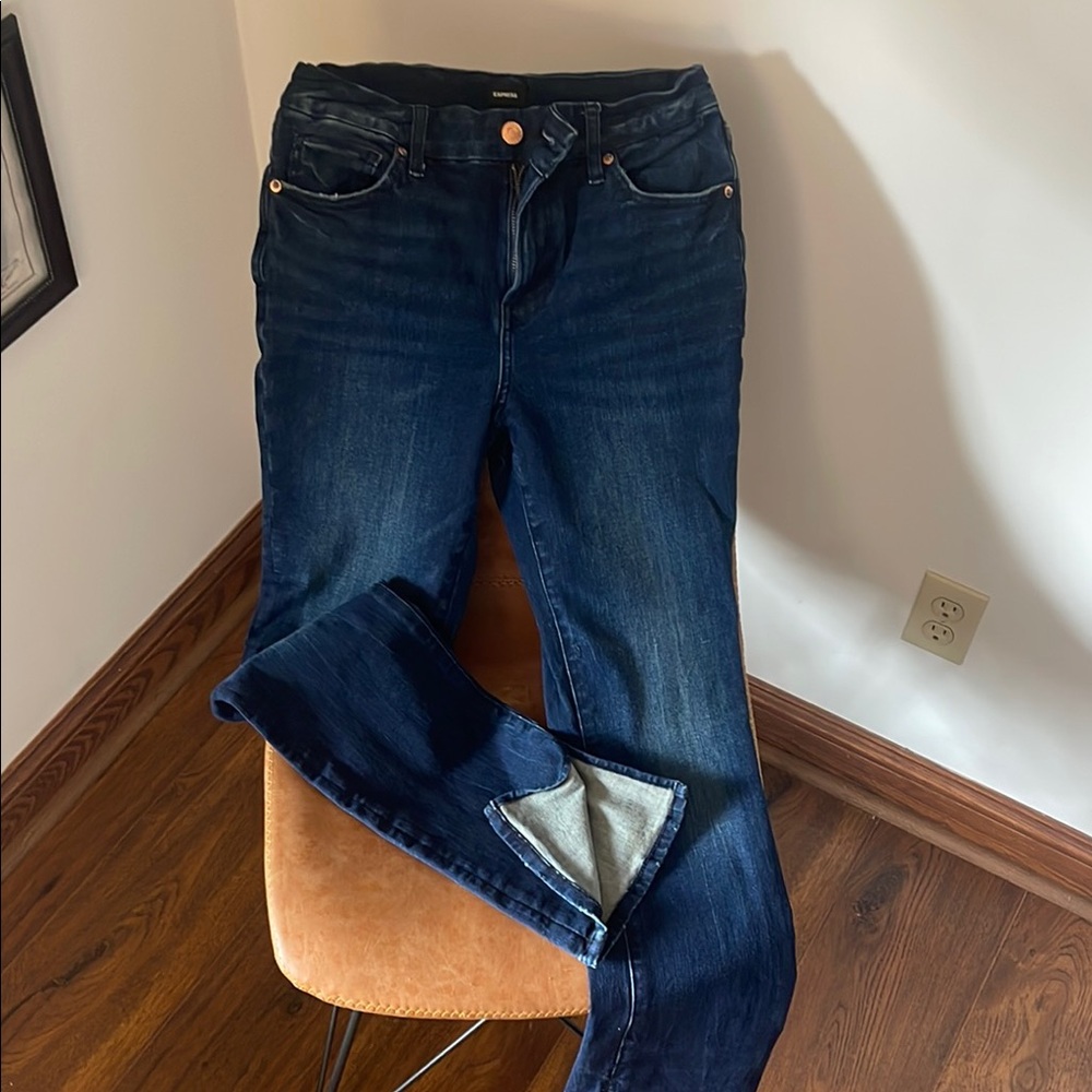 Express Blue Straight Leg Jeans with Trendy Distressed Hem